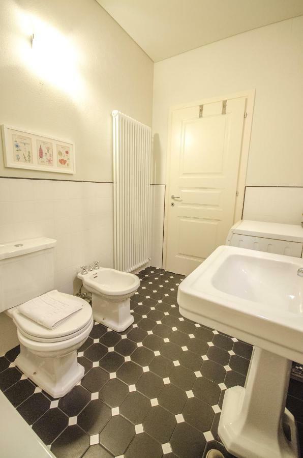 Azeglio Apartment, A Due Passi Da Piazza Maggiore Bologna Eksteriør billede